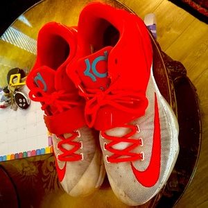 KD 7’s! CHRISTMAS EDITION SZ 12